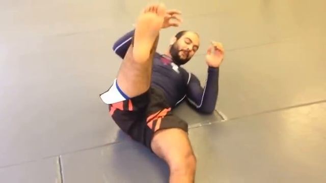 The Biggest Mistake In The Hip-Escape by Bernardo Faria смотреть онлайн