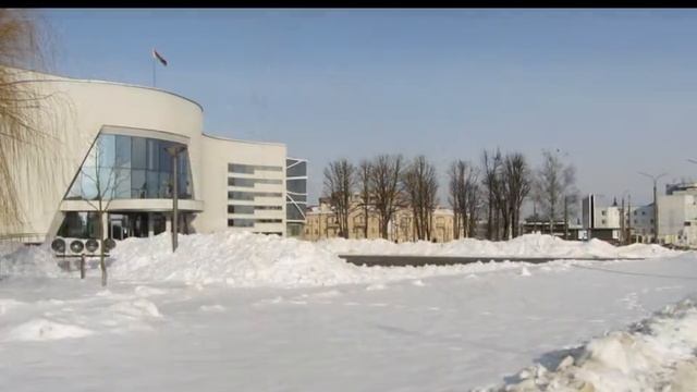 Сегодня солнечно и тепло, по настоящему весенняя погода.113. 21.02 смотреть онлайн
