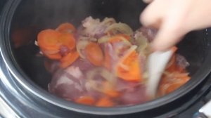 Вкусное жаркое из свинины с картошкой в мультиварке / как приготовить жаркое из свинины