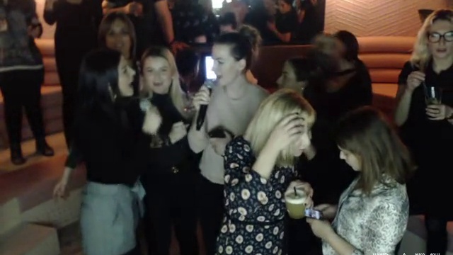 2. Karaoke Косметологическая клиника, Париж, Франция смотреть онлайн