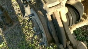 Замена передних тормозных колодок на ВАЗ-2121 НИВА.