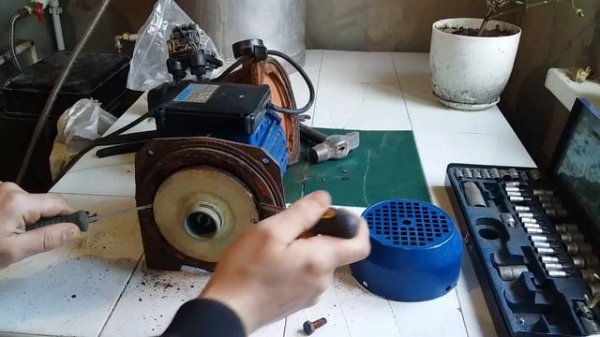 Замена подшипников, а также сальника на станции водоснабжения (водяной станции)