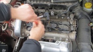Шкода фабия ,skoda fabia,замена свечей,снимаем катушки зажигания,авто с двигателем1 . 4