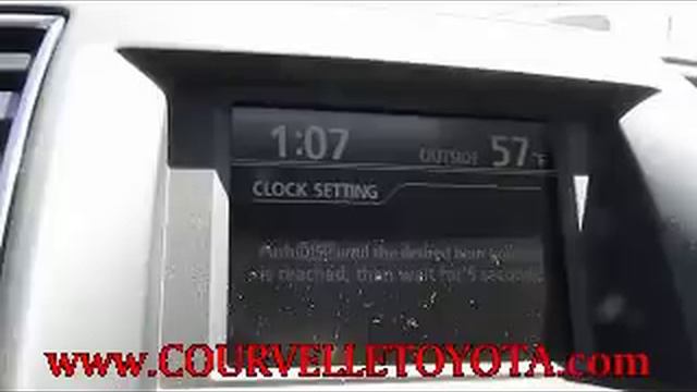Setting the Clock on a Toyota Highlander смотреть онлайн