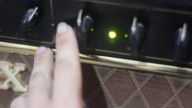 TestE Amplficador VOX VR30 смотреть онлайн
