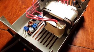 Как сделать простое зарядное устройство для автомобильного аккумулятора своими руками!