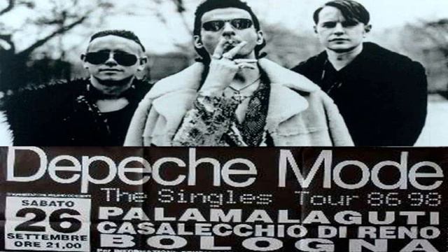 Depeche Mode live Bologna 26/09/1998 4) Policy of truth смотреть онлайн
