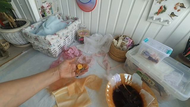 ВОЛШЕБНЫЙ КОРЕНЬ МАРЕНЫ СТАРИННЫЙ РЕЦЕПТ ОКРАШИВАНИЯ ТКАНЕЙ ANTIQUE RECIPE FOR DYING FABRICS смотреть онлайн