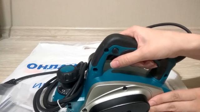 ОНЛАЙН ТРЕЙД.РУ — Рубанок электрический MAKITA KP0800. смотреть онлайн