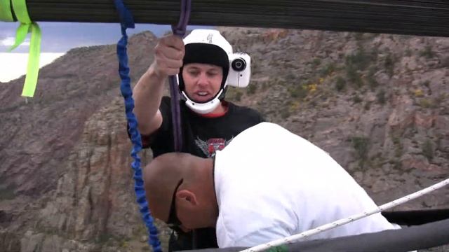 Josh Patt, Bungee Jump at the Royal Gorge, CO during the Go Fast Games, with Over the Edge Bungee смотреть онлайн