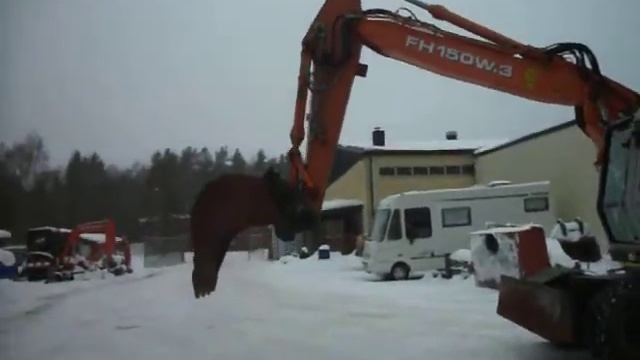 Fiat Hitachi FH150-W3 In Action