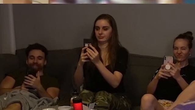 TRY NOT TO LAUGH AT THIS STUPID GAME! ft. Cray, Bazz & Fasffy смотреть онлайн