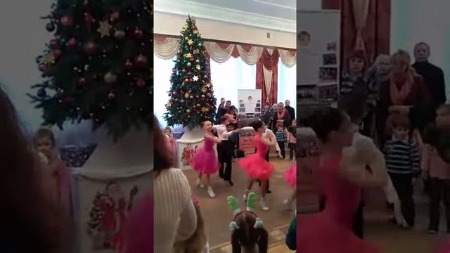 Бальные танцы Сумы,"Симпатия" Новый год смотреть онлайн