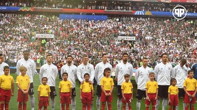 ПОЧЕМУ ФУТБОЛИСТЫ ВЫХОДЯТ НА ПОЛЕ С ДЕТЬМИ смотреть онлайн