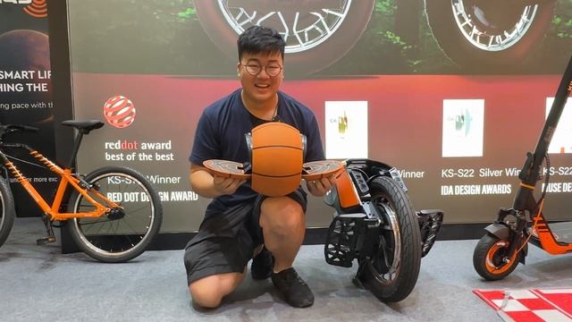 I rode a basketball!! // First Look at Kingsong S19 and Basketball EUC!! смотреть онлайн