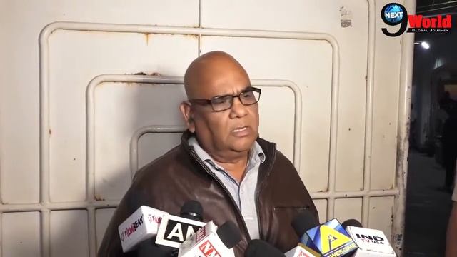 The Accidental Prime Minister Screening: Bollywood Stars React to Anupam Kher as Dr Manmohan Singh смотреть онлайн