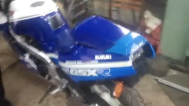 GSX 400RR смотреть онлайн