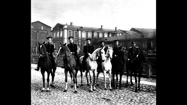 Господа! Фуражки долой! смотреть онлайн