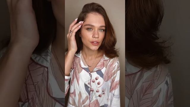 Сухой шампунь Прелесть Professional Invisiwear Brunette смотреть онлайн