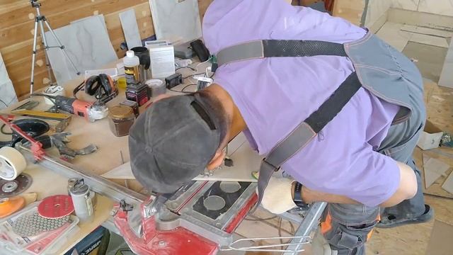 Мастер класс, сложная подрезка керамогранита смотреть онлайн