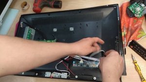 Телевизор перестал показывать Hyundai H-LED24V16. Необычная поломка подсветки.