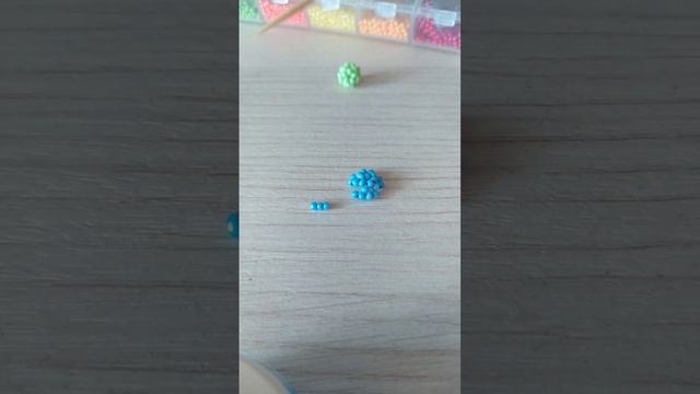 мини туториал вот на такой шарик из бисера Надеюсь было понятно Подпишись ? смотреть онлайн