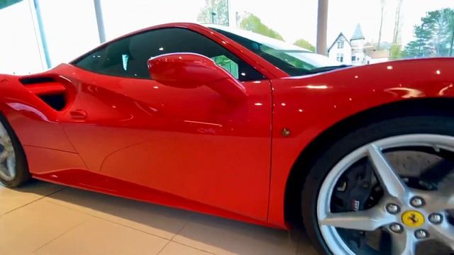 Ferrari 488 GTB in Rosso Corsa | Walkaround смотреть онлайн