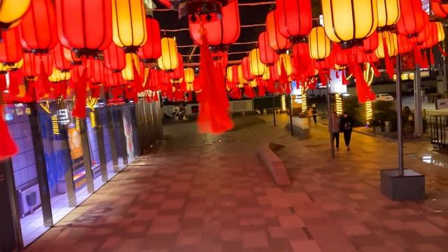 Is this the best place in Zhengzhou? l Life in China l English Vlog l 4K смотреть онлайн
