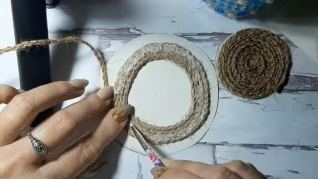 Соломенная шляпка для куклы из джутового шнура ? #куклы #шляпка #своимируками #рукоделие #сделайсам смотреть онлайн