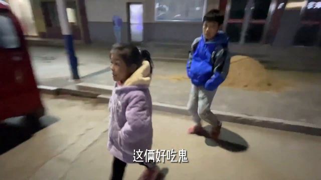 儿子考试成绩出来，老爸生气火冒三丈，结果却带他们吃一顿烤肉 смотреть онлайн