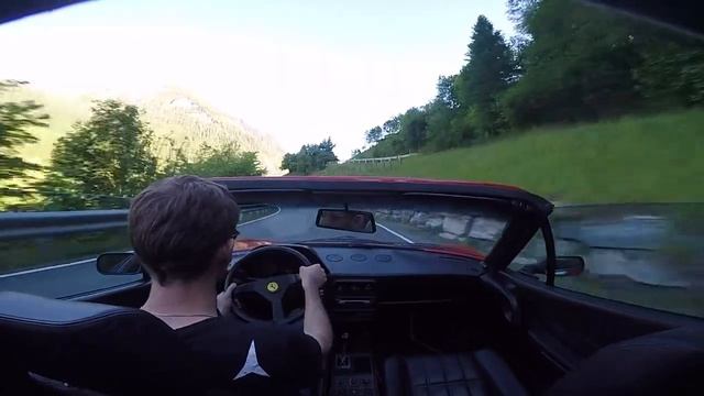Driving a Ferrari (328 GTS) смотреть онлайн