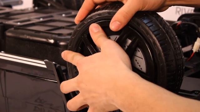 Детский электромобиль Mercedes-Maybach G650 4WD (Т101ТТ, сборка, RiverToys)