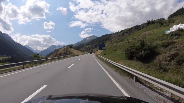 Driving from Lago di Resia Italy to Davos Switzerland via Flüelapass смотреть онлайн