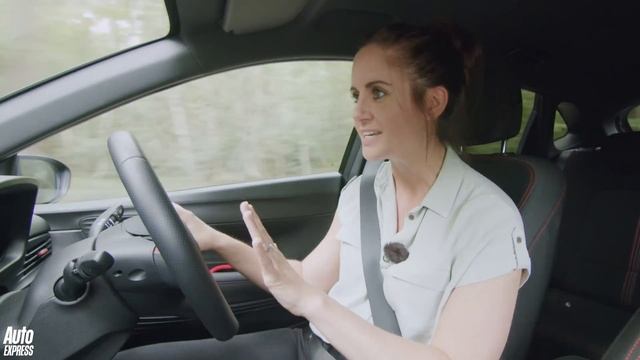 Has Hyundai REALLY beaten the Fiesta? | Hyundai i20 review смотреть онлайн