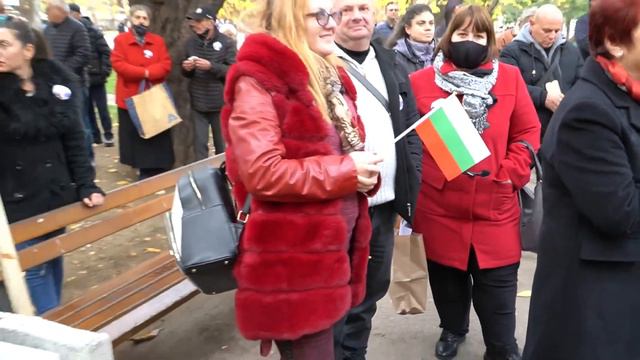 Румен Радев и Илияна Йотова на среща с жителите на Монтана смотреть онлайн