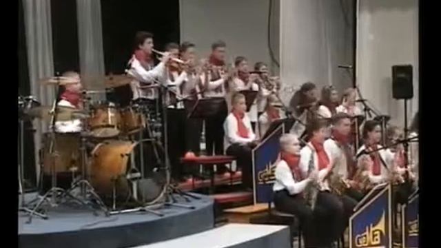Фестиваль "Джаз над морем 2015", оркестр "Little Band" смотреть онлайн
