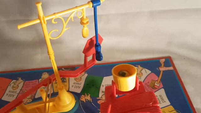 Classic MB 80's Family Game Mousetrap Mouse Trap in action смотреть онлайн