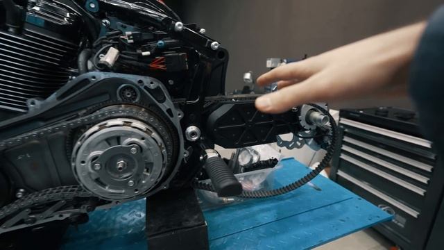 HARLEY-DAVIDSON LIVEWIRE | GUNS N' ROSES смотреть онлайн