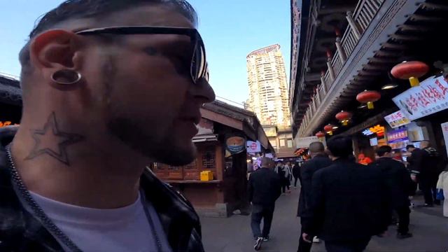 Chongqing: красивый город/Hongyadong/помолвка смотреть онлайн