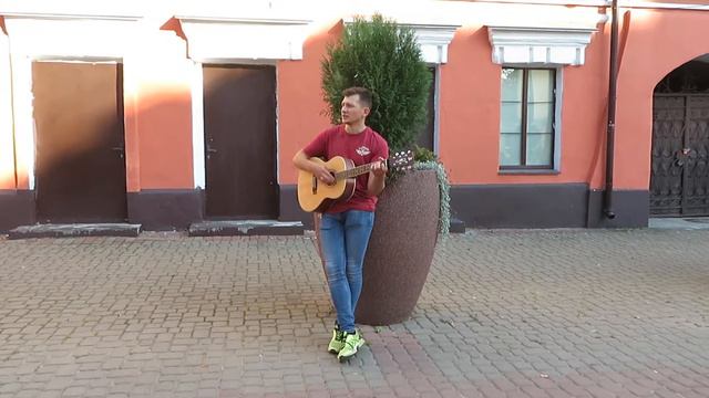 Уличный музыкант Илья исполняет песню: Ария "Потерянный рай" смотреть онлайн