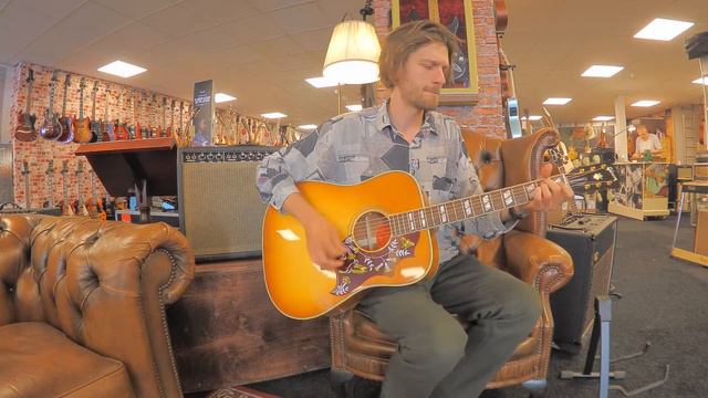 Dirk Witte - Gibson Hummingbird Original Heritage Cherry Sunburst смотреть онлайн