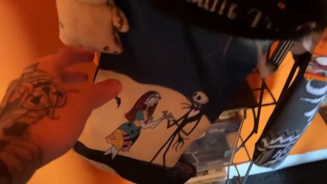 A little tour preview so far on my nightmare before Christmas/Horror room review video ?????? смотреть онлайн