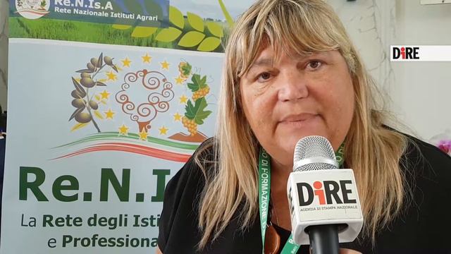 Scuola, si riunisco a Roma i dirigenti degli istituti agrari смотреть онлайн