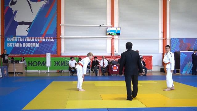 Воспользовался ошибкой соперника и победил смотреть онлайн