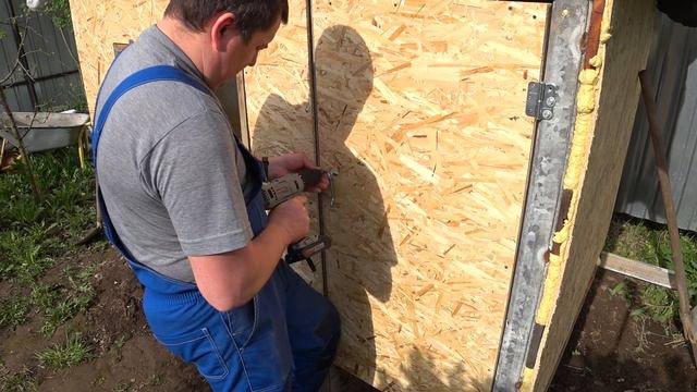 Курятник для несушек своими руками за 4 дня!!! Как построить курятник на дачном участке! смотреть онлайн