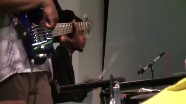 Columbia College Chicago Open Mic Big Mouth смотреть онлайн