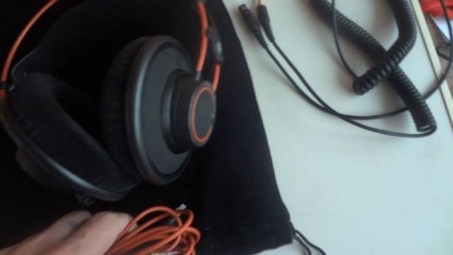 AKG K712 Pro смотреть онлайн