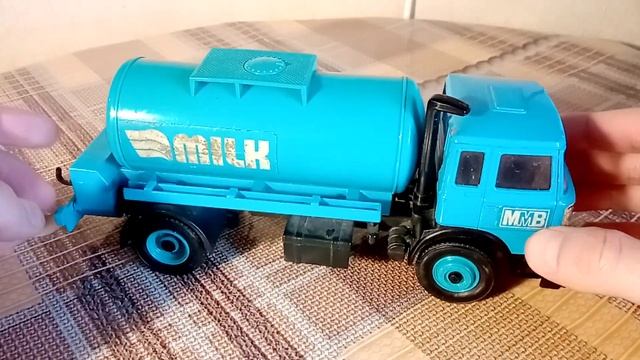 Моделька Авто(Milk) Молоковоз ИвекоVINTAGE-1983-BRITAINS-CAMION-IVECO-MAGIRUS-DEUTZ смотреть онлайн