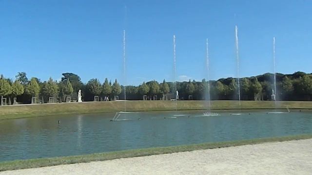 Фонтан в Версале 5 08 2018 смотреть онлайн