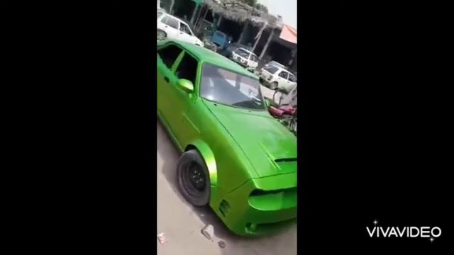 Toyota Mark 2 Modified in Dodge Challenger смотреть онлайн